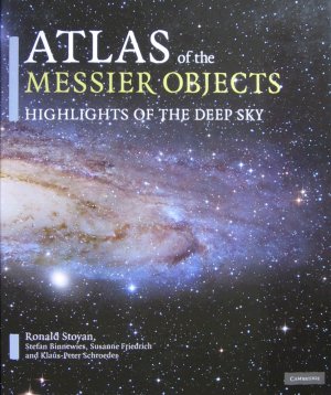 Kirjan Atlas of the Messier Objects kansi